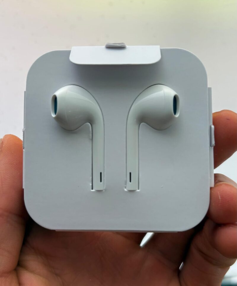 AUDIFONOS AERPODS CON "CABLE C"